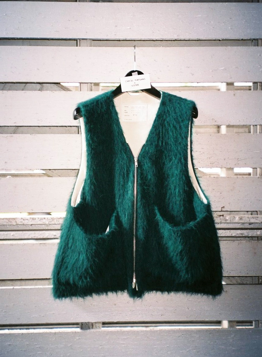 CAMIEL FORTGENS ZIP VEST GREEN L ベスト CAMiEL FORTGENS × SiSTER （15TH ANNiVERSARY.）］ – SISTER