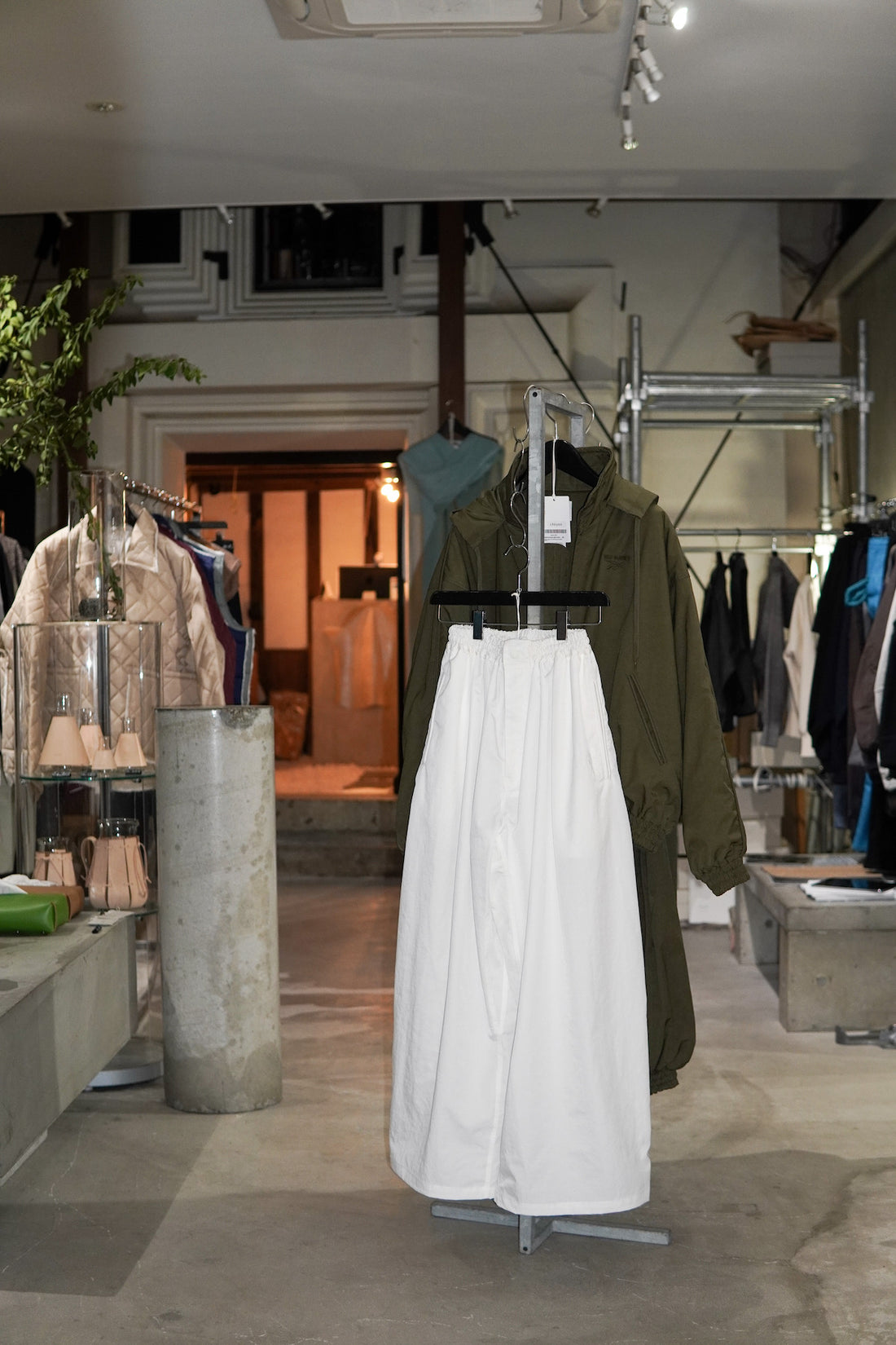 【A view of the store in October.】