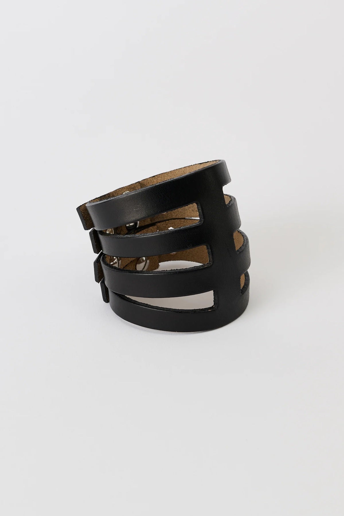 OUR LEGACY 「RIB BRACELET BLACK CHROMEXCEL LEATHER」 – SISTER