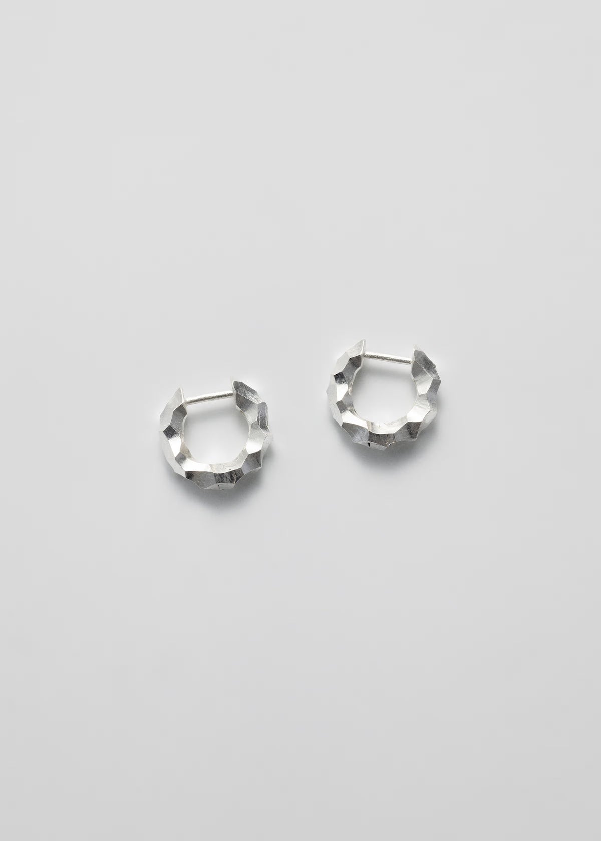 All Blues「Almost earring small Carved Silver(Single)」 – SISTER