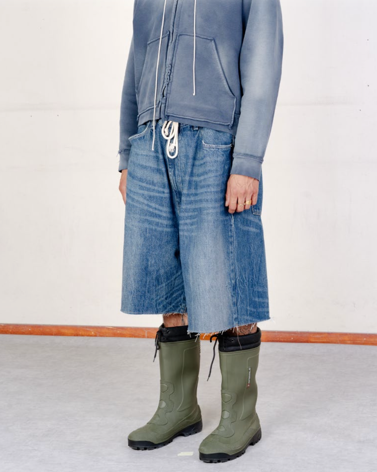 CAMIEL FORTGENS 「CF.21.15.02.02 BIG SHORTS VINTAGE WASH DENIM