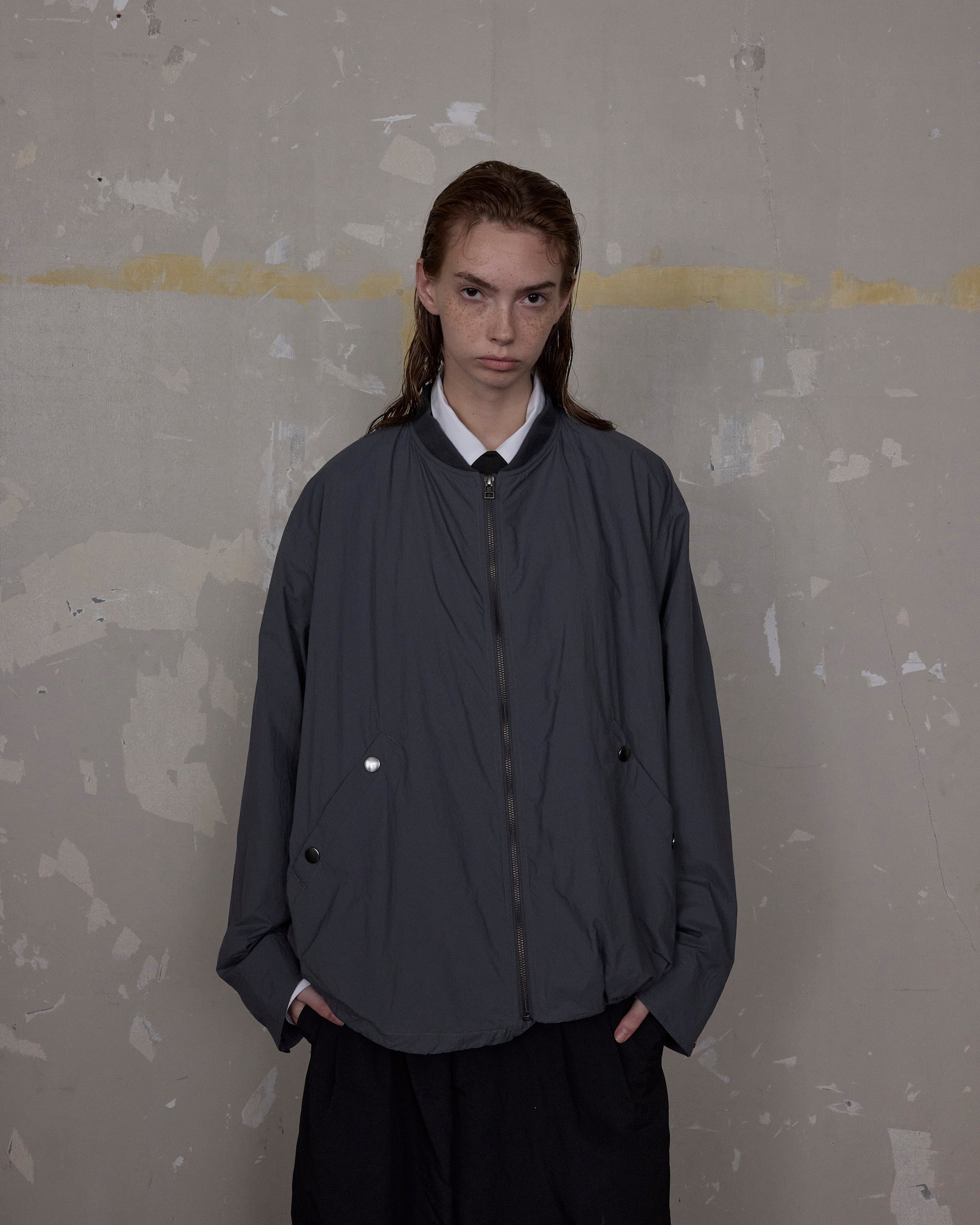Antwort 「NYLON FLIGHT JACKET / GREY」 – SISTER