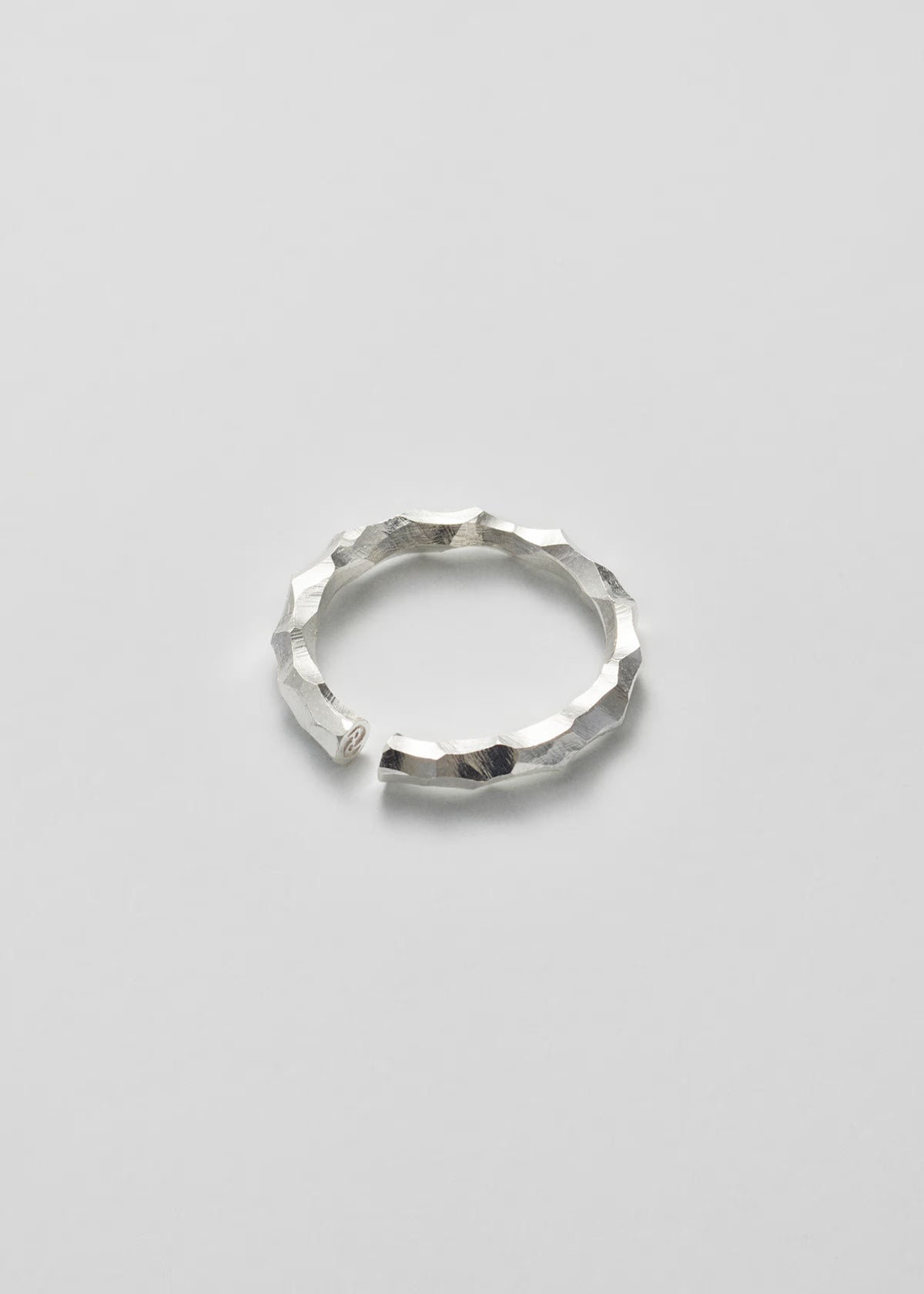 【All Blues】スターリングシルバー ALMOST カーブリング All Blues「Almost ring thin Carved Silver」 – SISTER