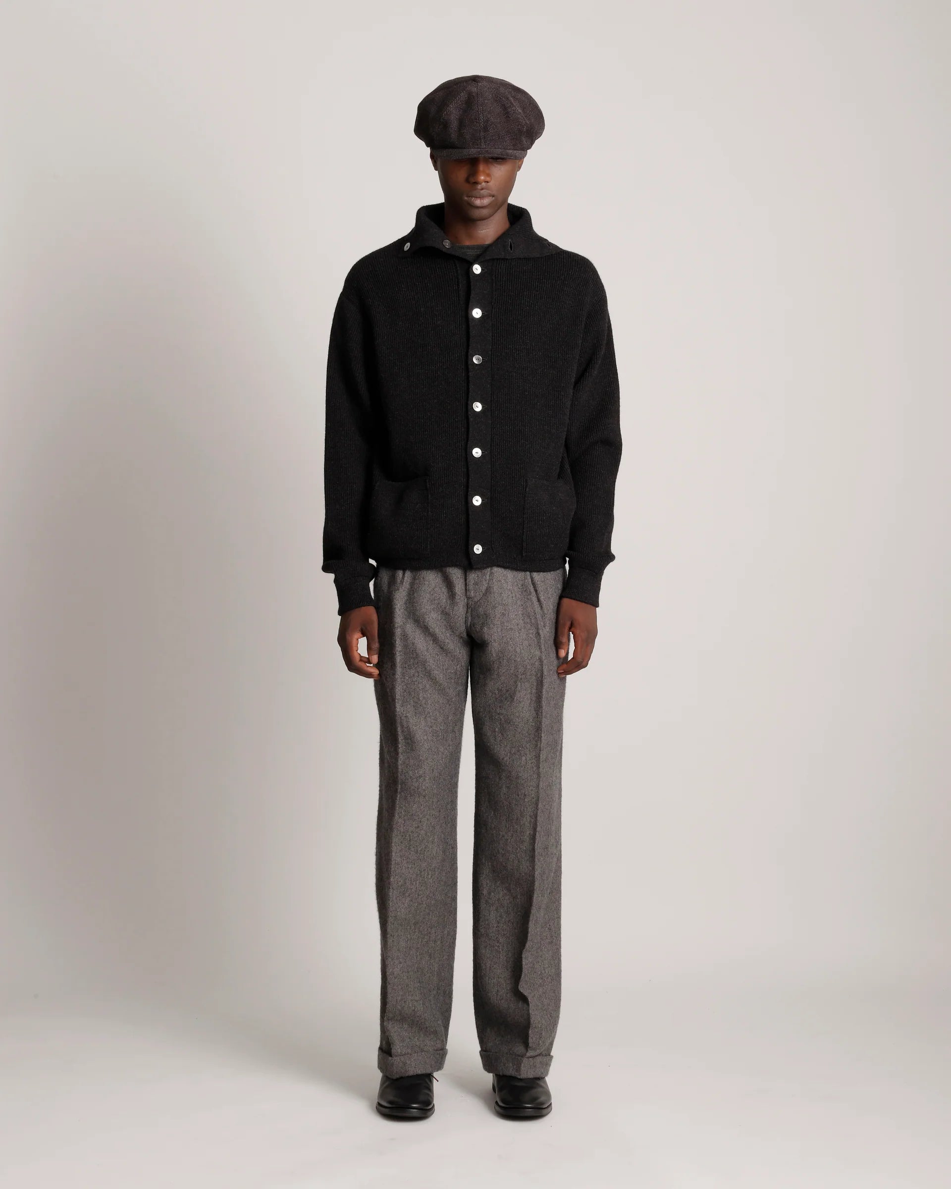 T.T 「Lot.521 TURTLENECK CARDIGAN / CHARCOAL」 – SISTER T.T 「Lot.521 TURTLENECK CARDIGAN / CHARCOAL」 – SISTER