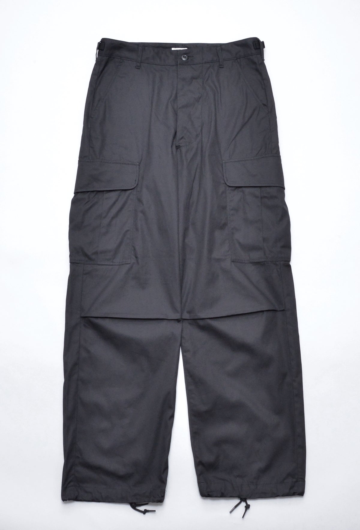 CIOTA スビンコットンジャングルファーテーグ ブラック カーゴパンツ