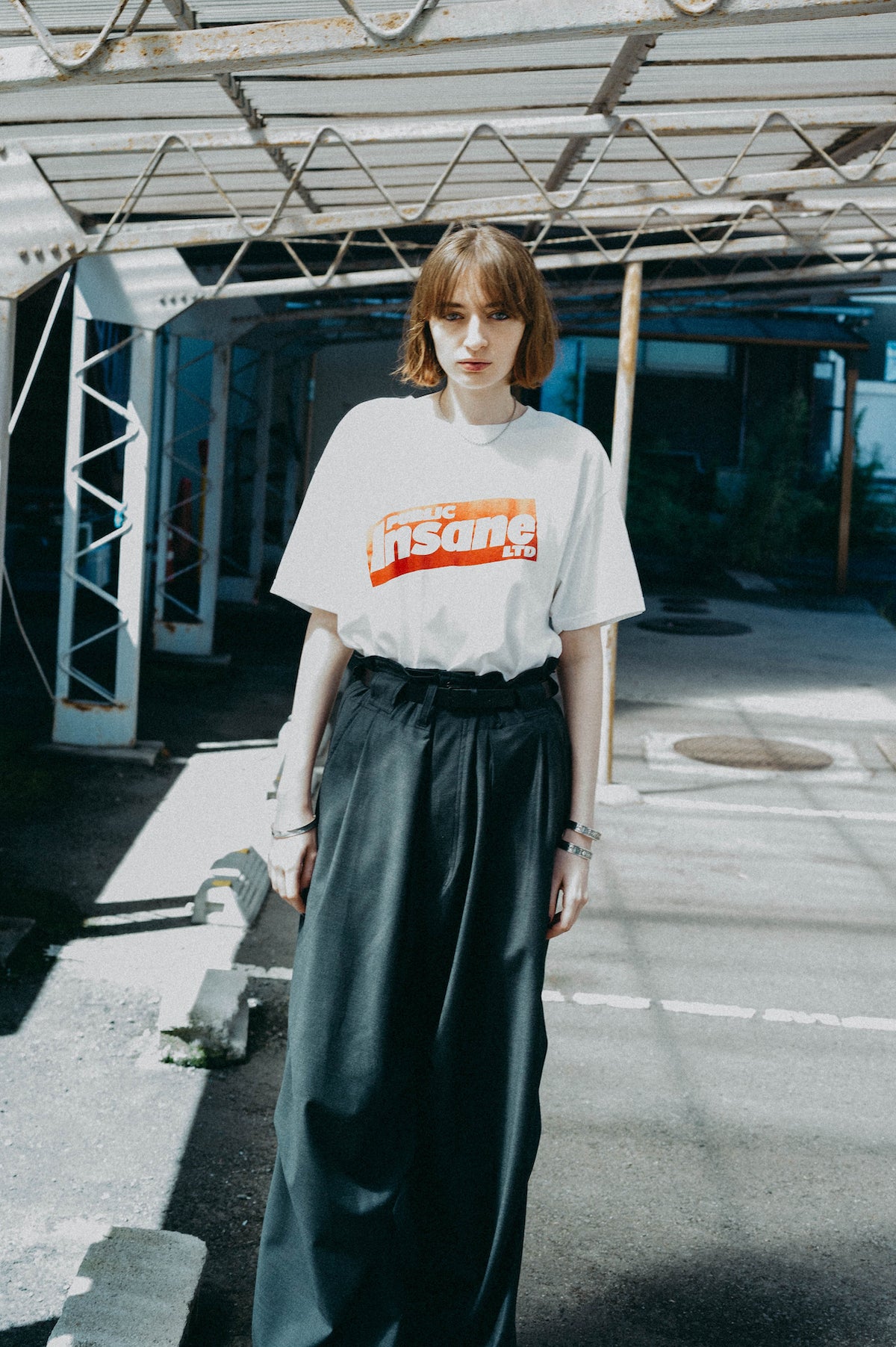 ESSAY 「P-4 : WIDE OVER SLACKS / charcoal」 – SISTER