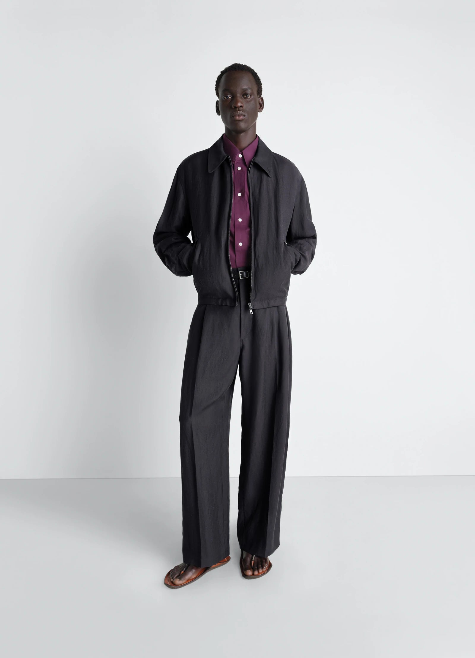 LEMAIRE 「SHORT BLOUSON IN LINEN VISCOSE ASH BLACK」 – SISTER