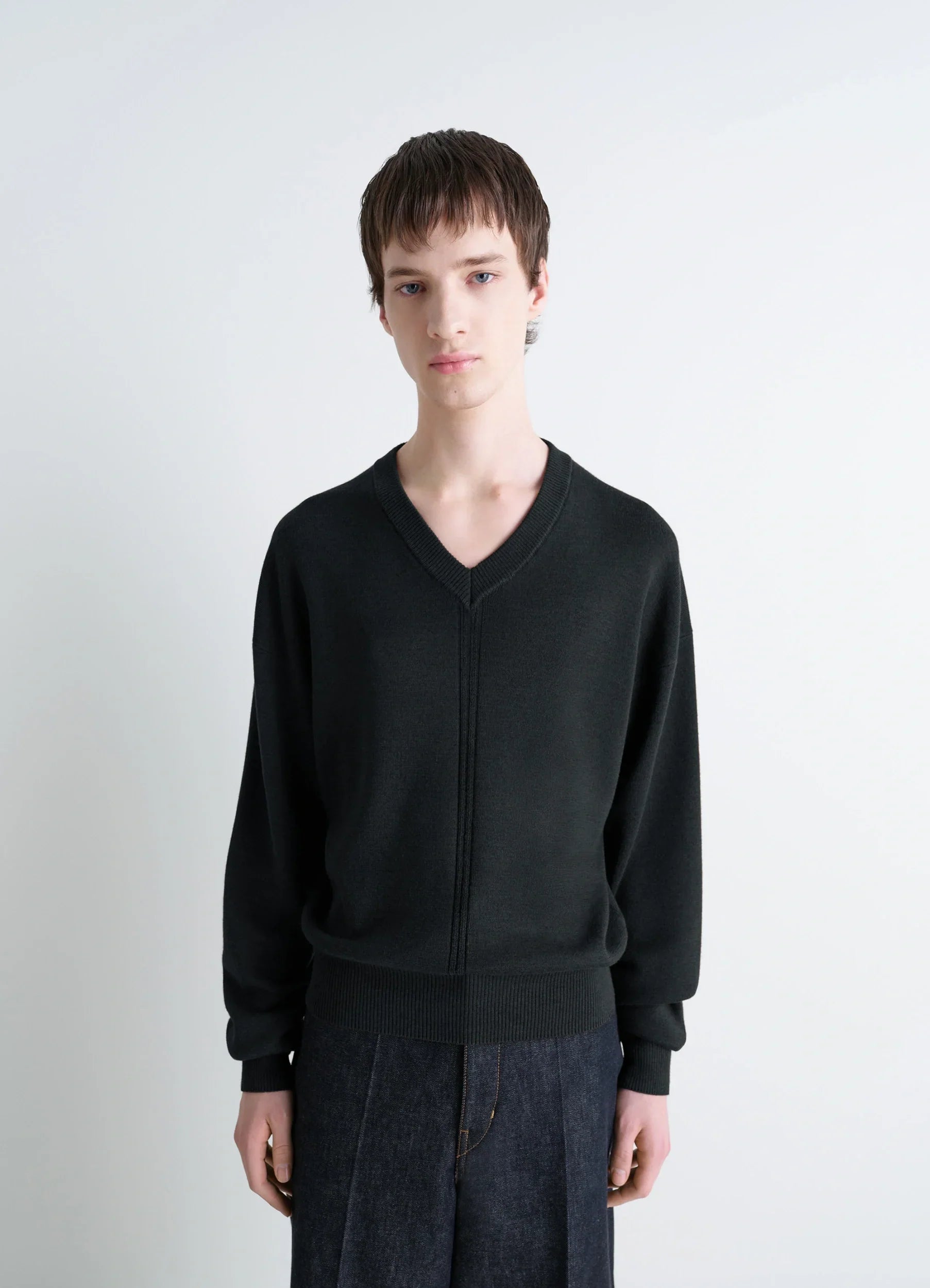 LEMAIRE 「V NECK SWEATER ANTHRACITE」 – SISTER