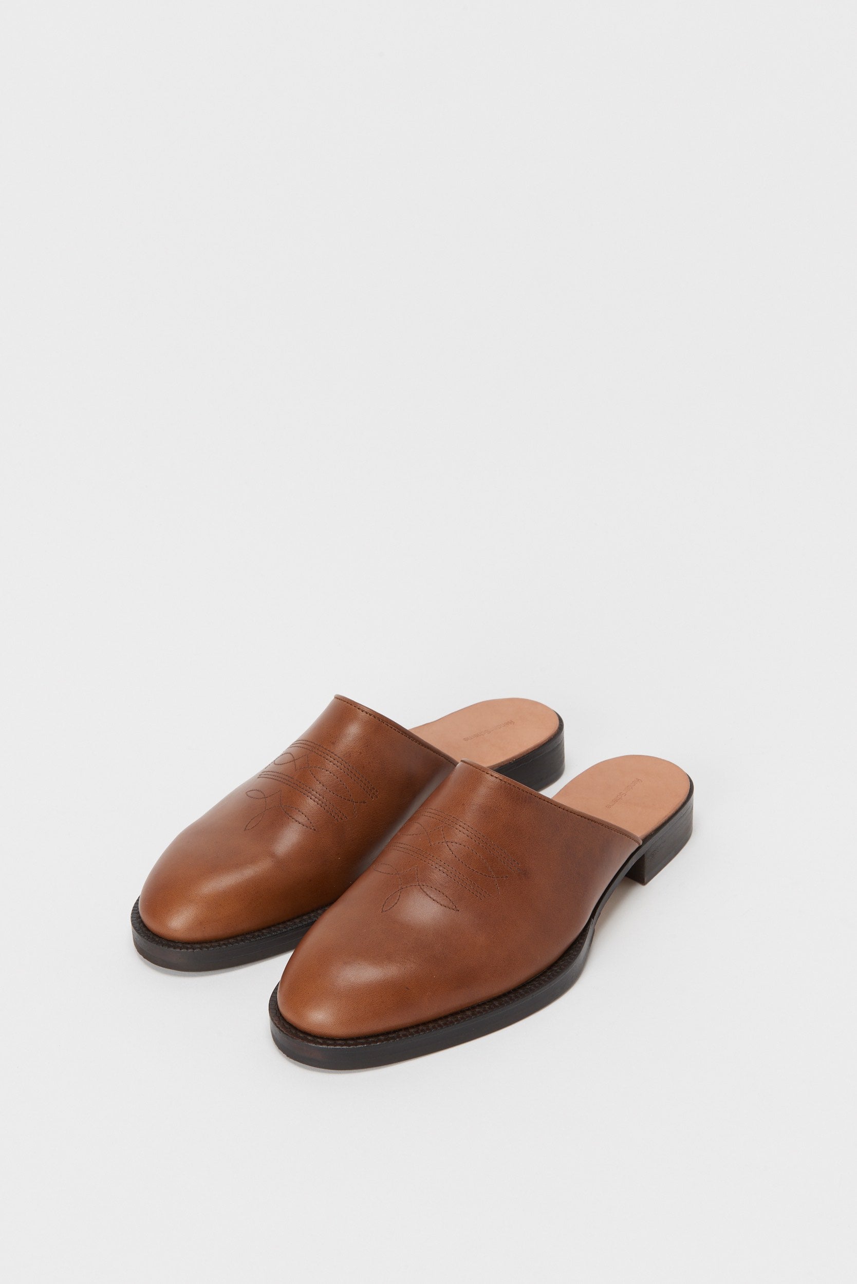 Hender Scheme 「cheak / brown-brown」 – SISTER
