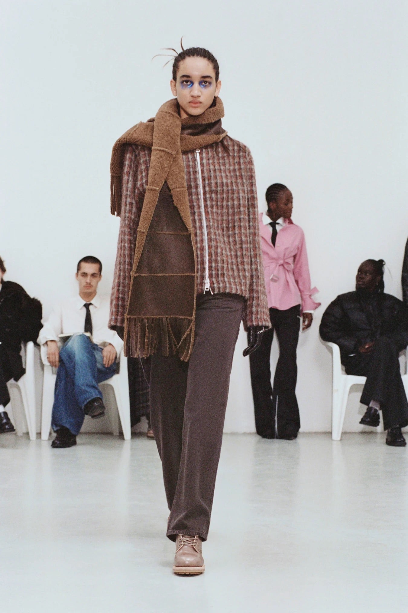 OUR LEGACY 「SHEARLING SCARF RUSTIC GRAIN BROWN SHEARLING