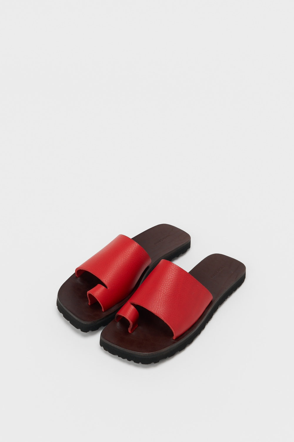 Hender Scheme「house made ///arjah / red」 – SISTER