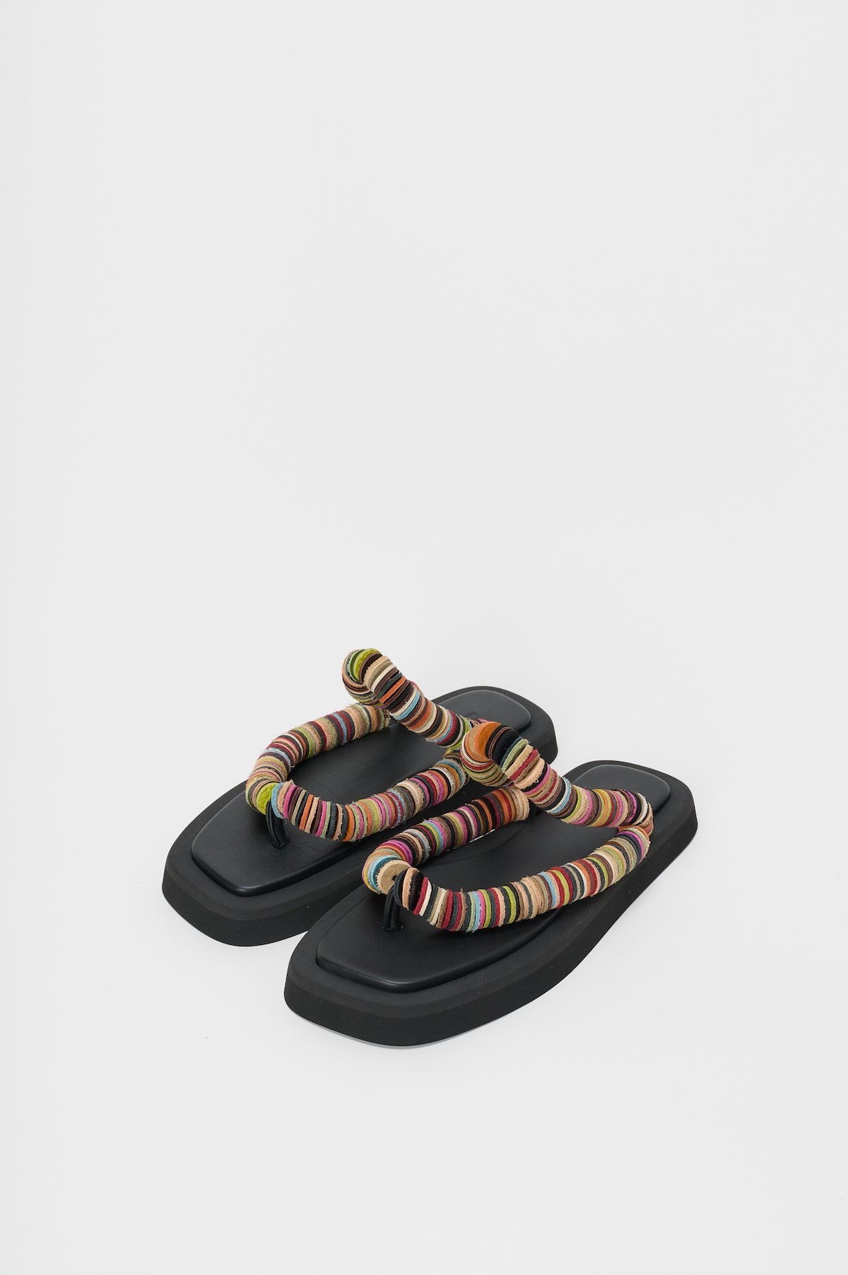 Hender Scheme 「left to right”thong”」 – SISTER Hender Scheme 「left to right”thong”」 – SISTER