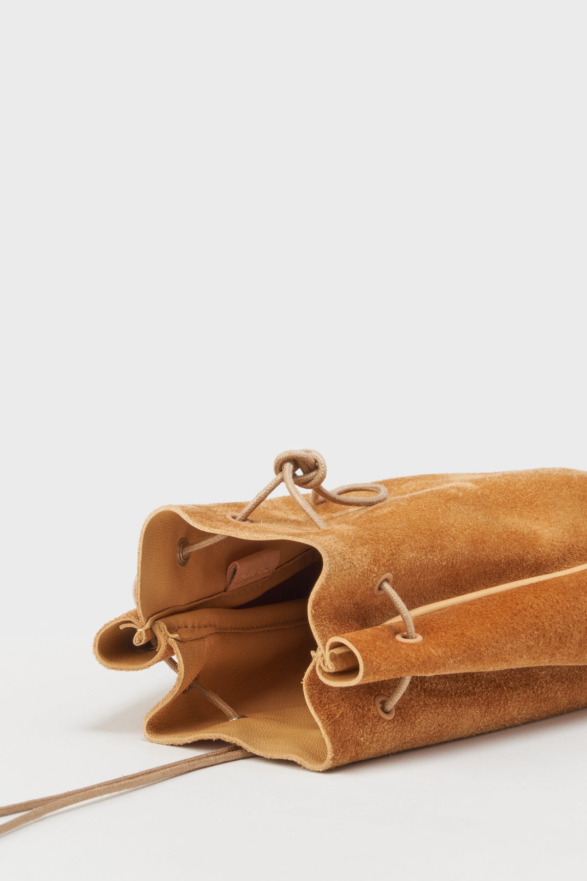 Hender Scheme 「senzu bag / camel」 – SISTER