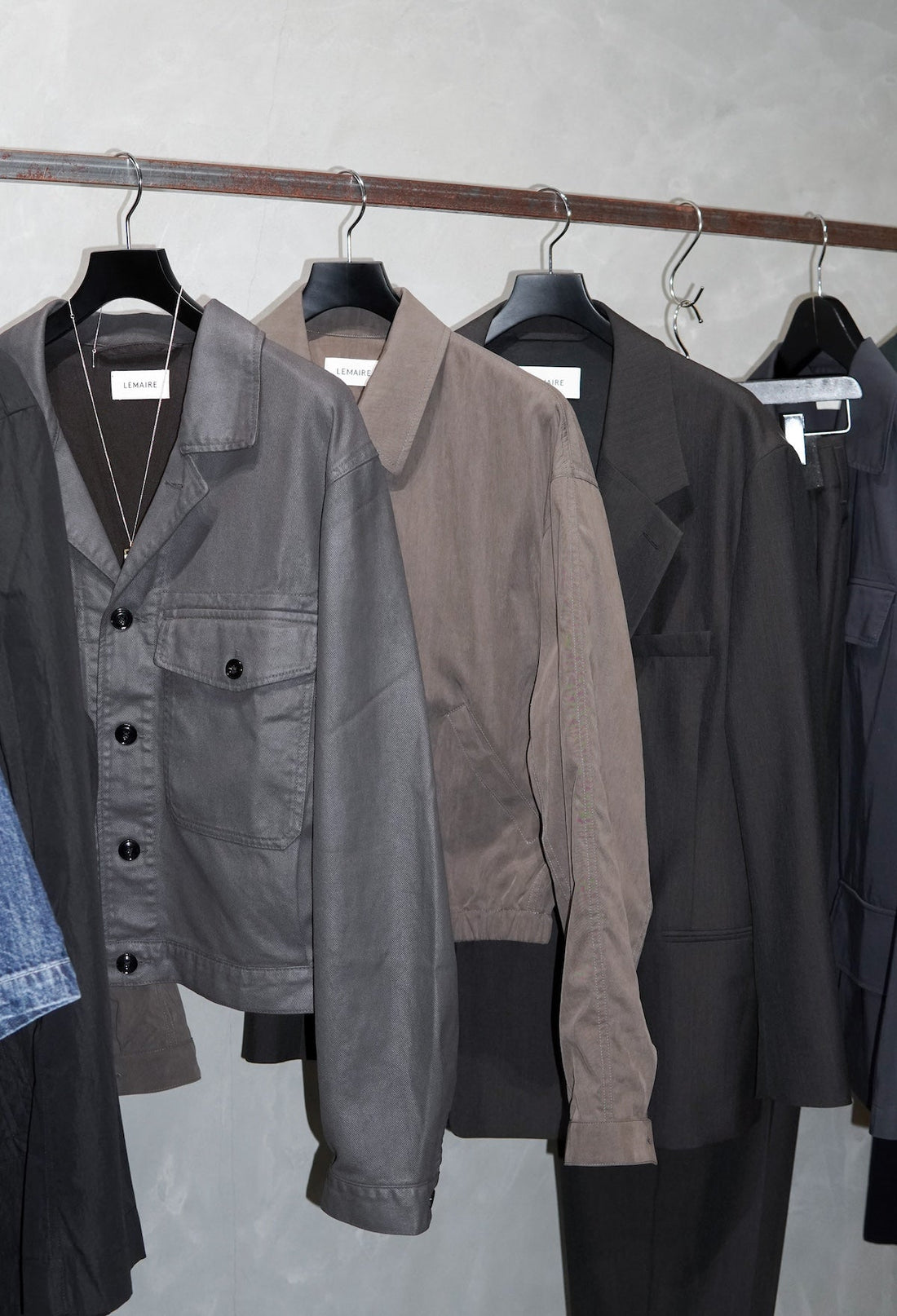 【A view of the store in April.】